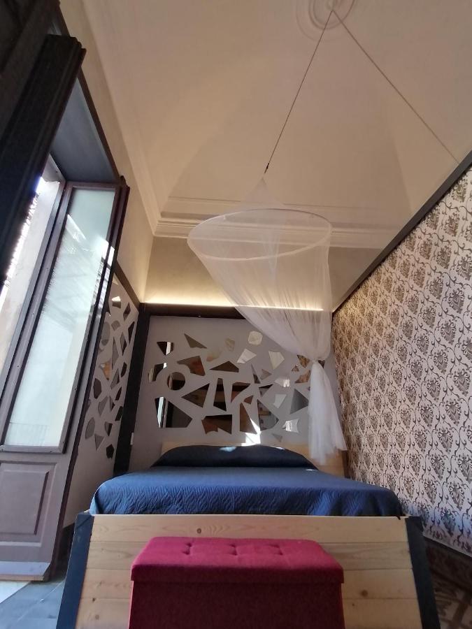 L'Antico Palazzo Rooms Катания Экстерьер фото