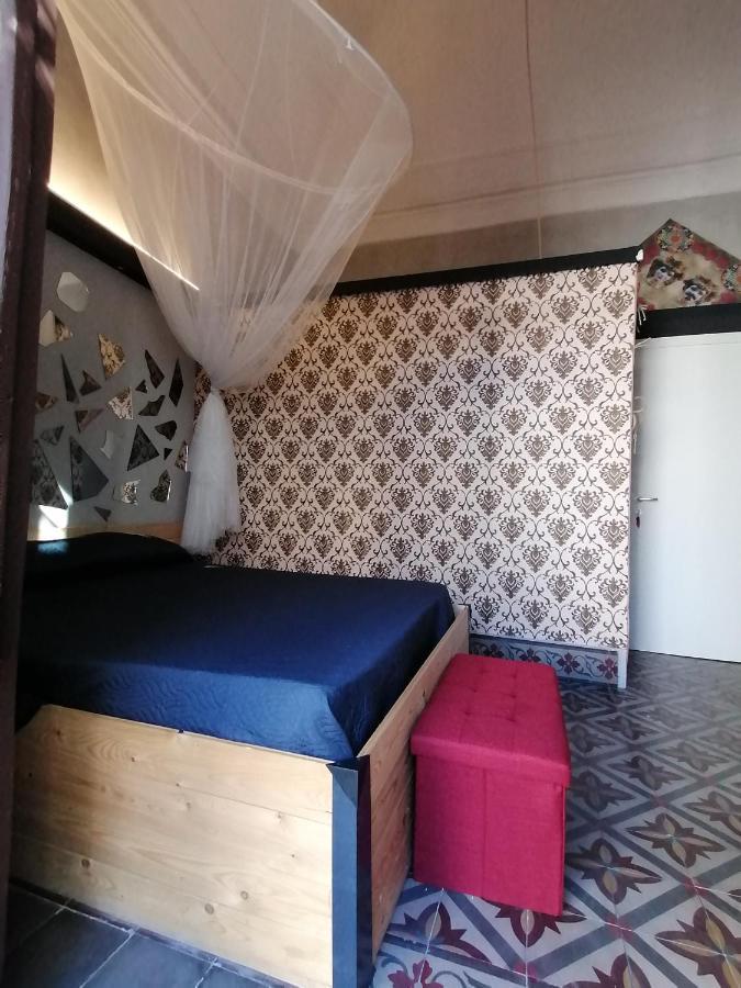 L'Antico Palazzo Rooms Катания Экстерьер фото